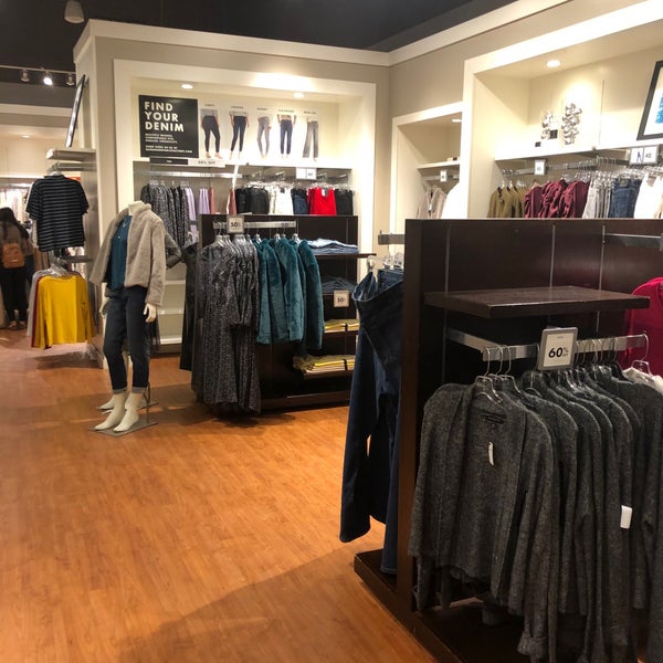 Banana Republic Factory Asheville Store head.hesge.ch