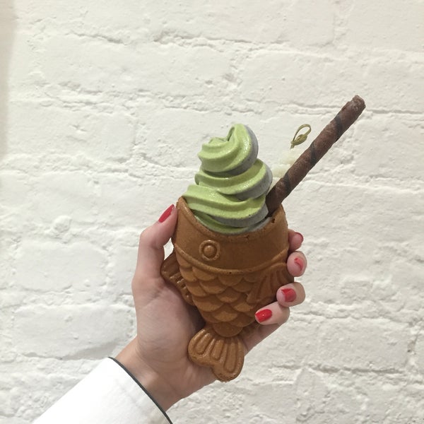 The straight outta Japan has a delicious swirl of black sesame and matcha ice cream with mochi, red bean paste and a chocolate wafer. The cone is a taiyaki cake! Served warm and delicious.