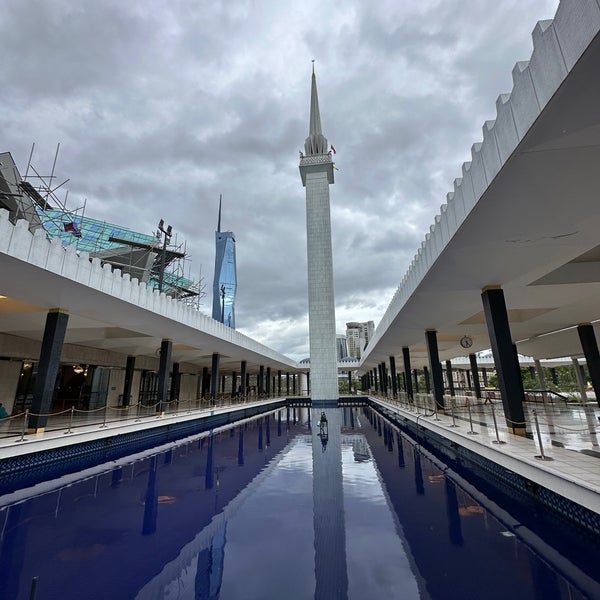 1/30/2023 tarihinde Tatiana K.ziyaretçi tarafından Masjid Negara Malaysia'de çekilen fotoğraf