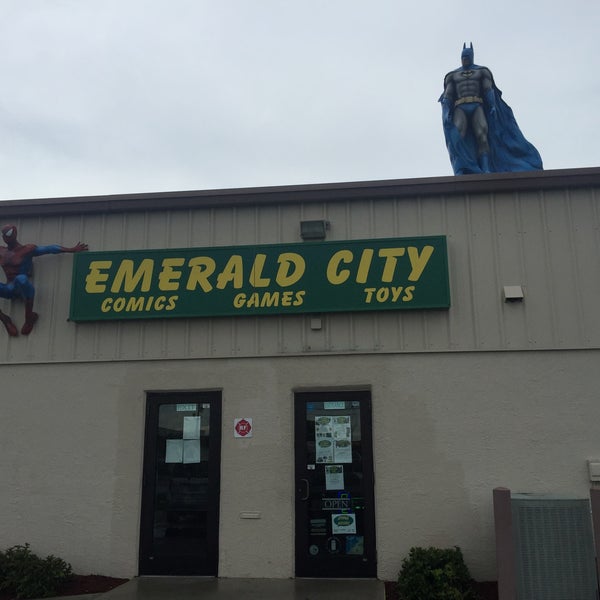 Photo taken at Emerald City by Shanna B. on 9/7/2015