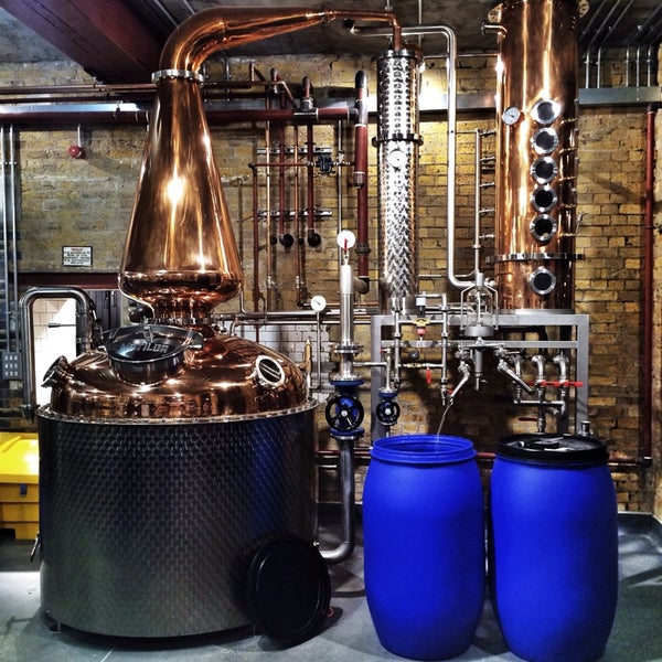 Photo prise au The London Distillery Company par Billy A. le12/12/2013