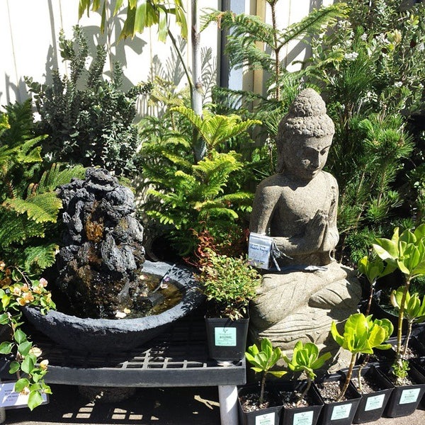 Kula Hardware & Nursery Kula, HI