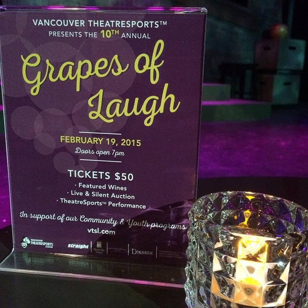 Foto tirada no(a) The Improv Centre - Vancouver TheatreSports League por Jay M. em 2/12/2015