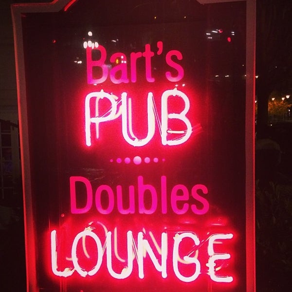 Foto diambil di Bartholomew&#39;s English-Style Pub oleh Jay M. pada 10/12/2013