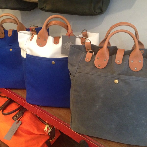 We're having a SALE! 15-25% off select summer bags, hats and jewelry. (Winter Session totes, pictured, are 15% off)