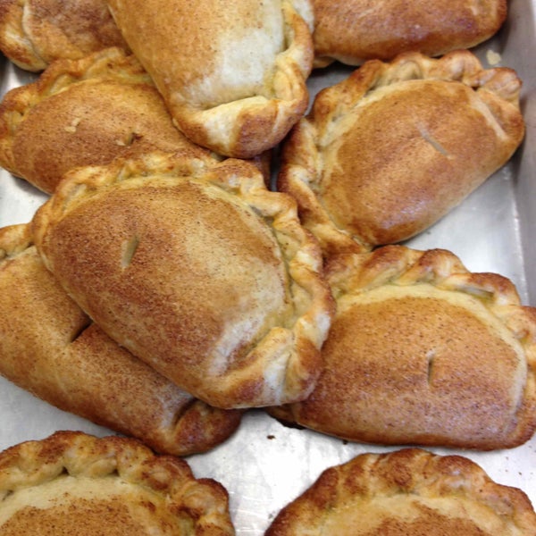 You know it's that time of the year. PUMPKIN PIE PASTIES! Say no more.