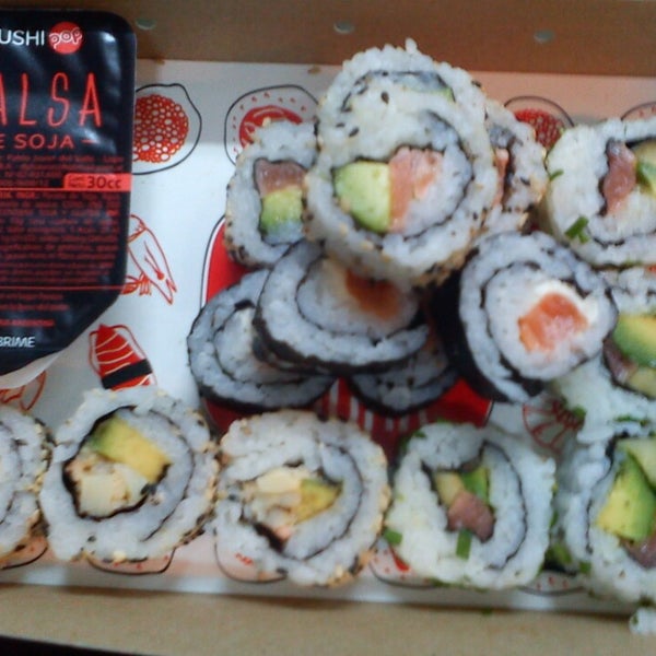 4/30/2014에 Santicus님이 Sushi Pop에서 찍은 사진