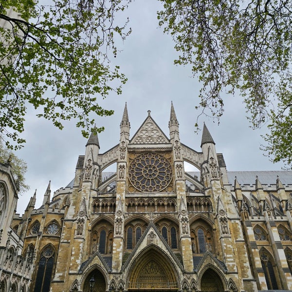 Foto diambil di Westminster Abbey oleh Marina pada 4/29/2024