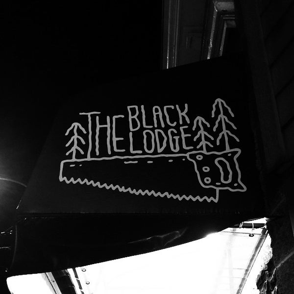 Foto tirada no(a) The Black Lodge por Luis M. em 12/13/2014