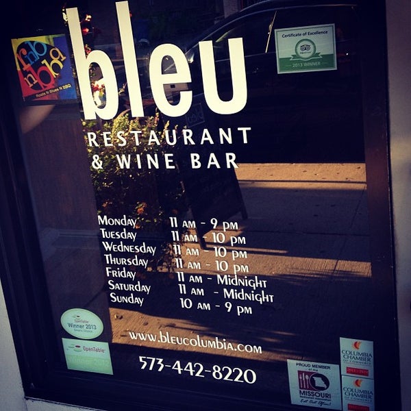 รูปภาพถ่ายที่ Bleu Restaurant &amp; Wine Bar โดย bleu เมื่อ 9/14/2013