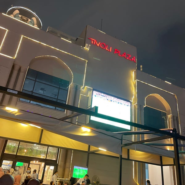Foto diambil di Tivoli Plaza oleh Nawaf A. pada 10/2/2021