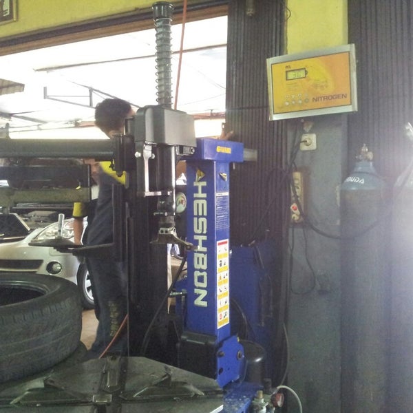 Kian Mandiri Motor Kelapa Gading Jakarta, Jakarta