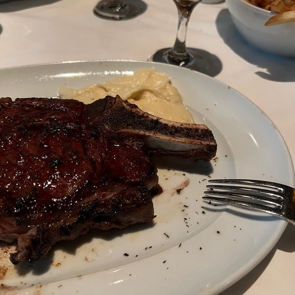 Photo taken at Mastro&#39;s Steakhouse by K on 5/19/2023