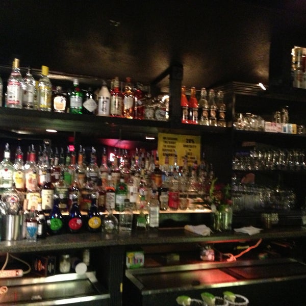 4/26/2013にSam R.がCrow Barで撮った写真