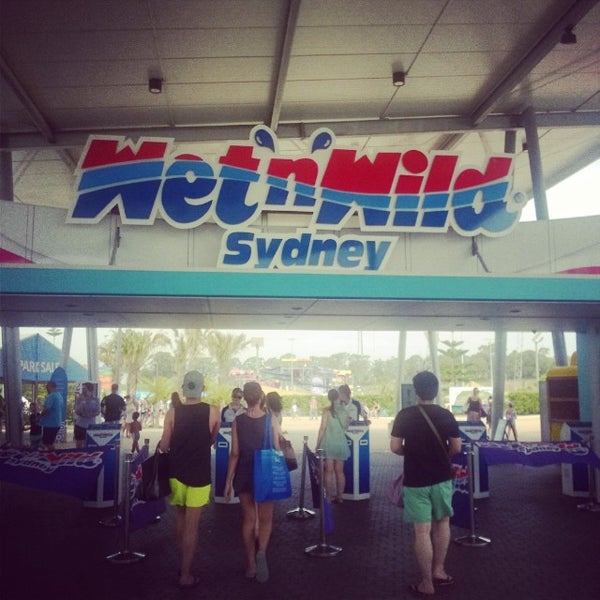 Photo taken at Raging Waters Sydney by Tarn C. on 1/5/2015
