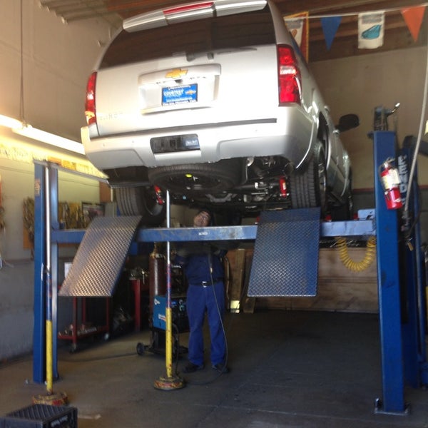 Classic Mufflers Shop San Jose'de Oto Servisi