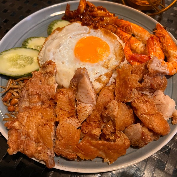 CMPB Contemporary MeltingPot & Bar