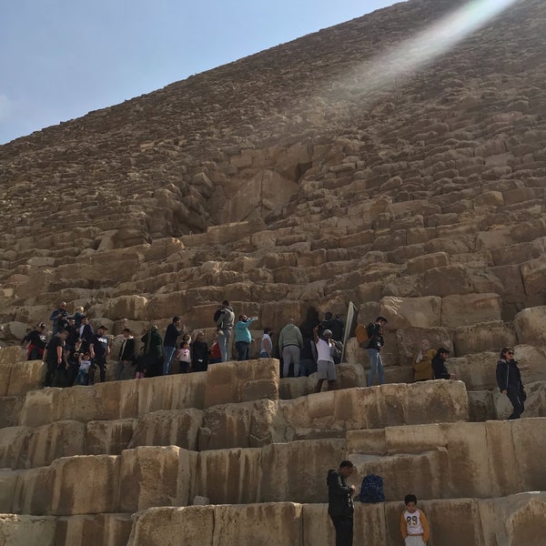 The dating chat in El Giza
