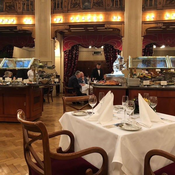 1/1/2019 tarihinde Яziyaretçi tarafından Ресторан «Европа» / L&#39;Europe Restaurant'de çekilen fotoğraf