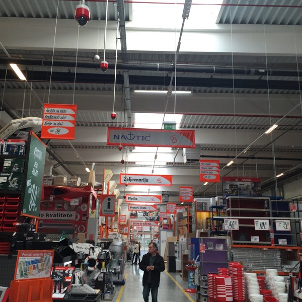 Bauhaus Zadar Hardware Store