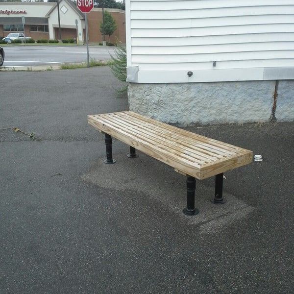 Bus Bench Creepin