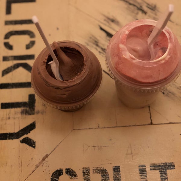 Photo taken at Lickity Split Frozen Custard &amp; Sweets LLC by Matt D. on 9/30/2018