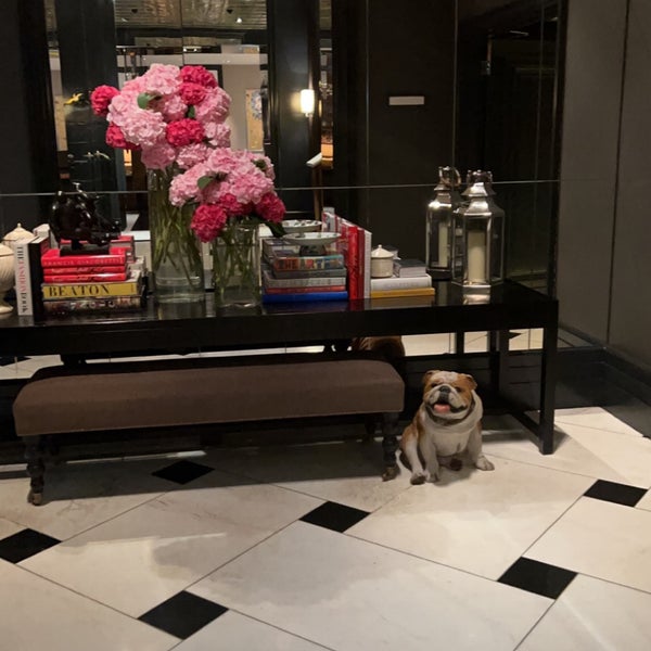 Photo taken at Rosewood London by F M. on 10/21/2021
