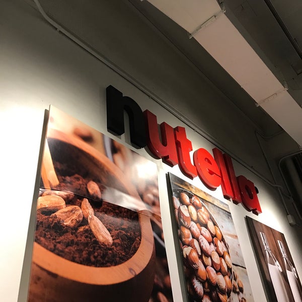 Photo taken at Nutella Bar at Eataly by Leen on 4/15/2017