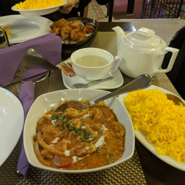 2/24/2018 tarihinde Ioana 🚲✈🚀 C.ziyaretçi tarafından Indigo Restaurant'de çekilen fotoğraf
