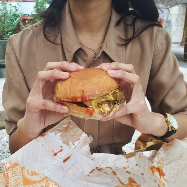 6/24/2015에 T K N.님이 Zing Burger에서 찍은 사진