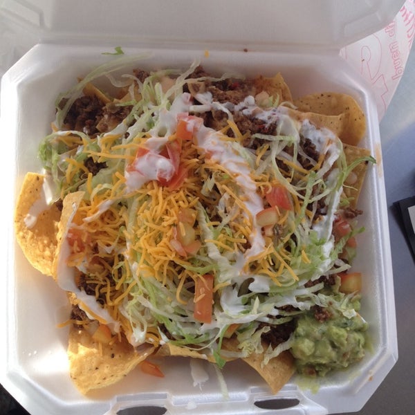4/2/2014에 Krystin 😻 L.님이 Tacos Y Mas에서 찍은 사진