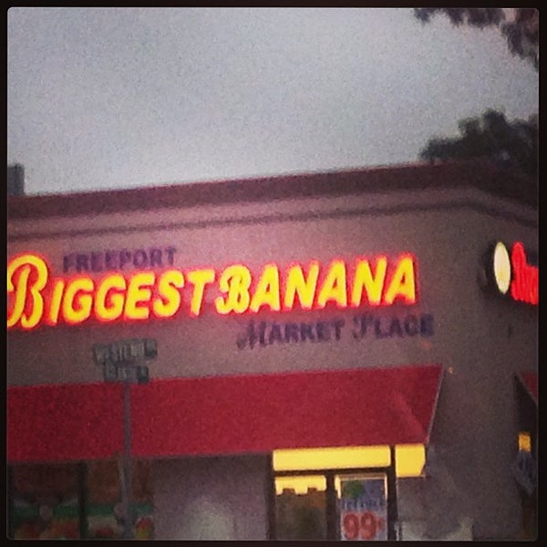 Biggest Banana Grocery Store in Freeport