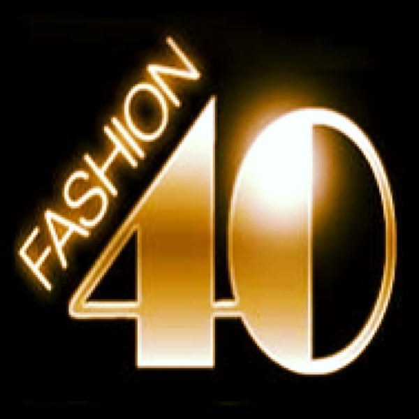 Foto tirada no(a) Fashion 40 Lounge por Michael S. em 6/12/2013