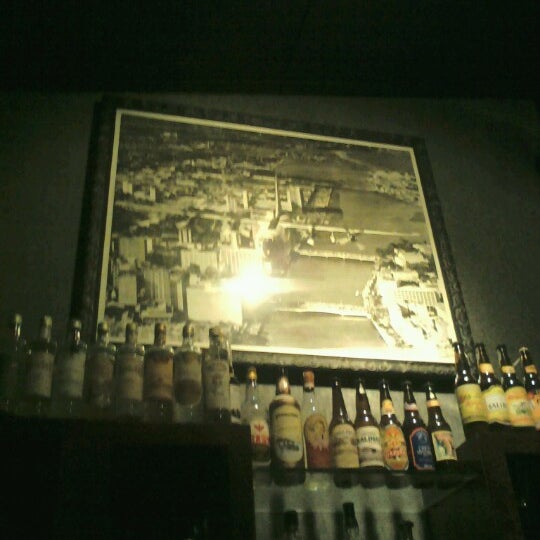 10/3/2012 tarihinde ivelise b.ziyaretçi tarafından Bar Central'de çekilen fotoğraf