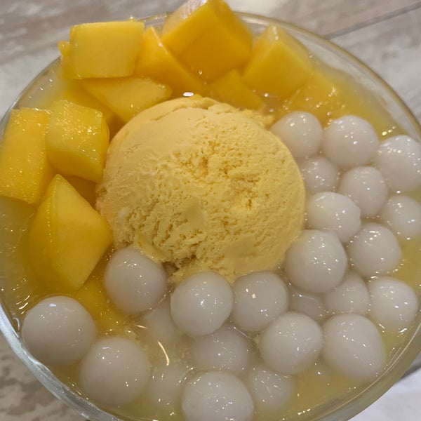 Foto diambil di Mango Mango Dessert oleh Tin N. pada 1/26/2020