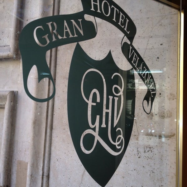 Das Foto wurde bei Gran Hotel Velázquez von Alberto G. am 10/30/2013 aufgenommen