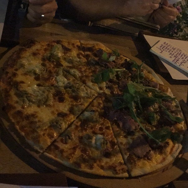 9/17/2018 tarihinde Duygu M.ziyaretçi tarafından Pizza Fellas'de çekilen fotoğraf