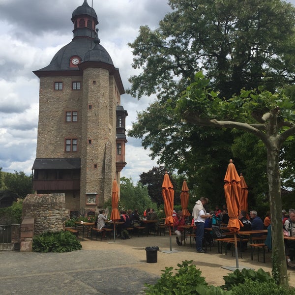 5/30/2015 tarihinde Christoph H.ziyaretçi tarafından Schloss Vollrads'de çekilen fotoğraf
