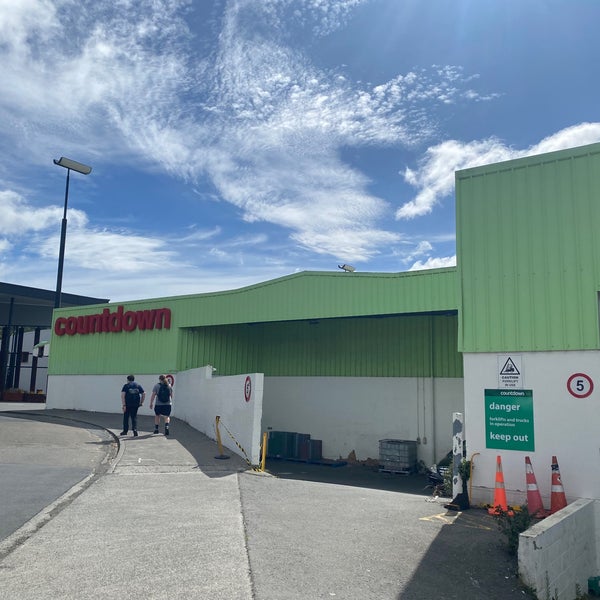 Countdown Supermarket in Johnsonville