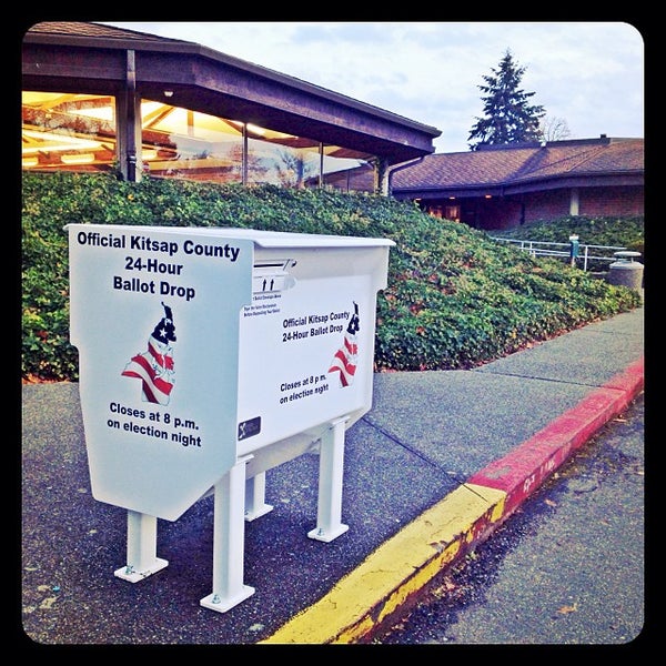 Kitsap Regional Library Sylvan Way Library in Bremerton