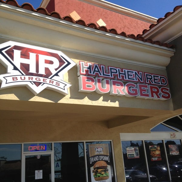 Foto diambil di Halphen Red Burgers oleh Jerome &quot;mac&quot; pada 12/31/2012