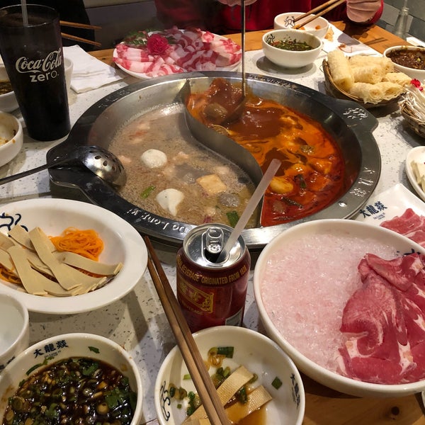 12/29/2019 tarihinde Vivian ✌.ziyaretçi tarafından Da Long Yi Hot Pot 大龙燚'de çekilen fotoğraf