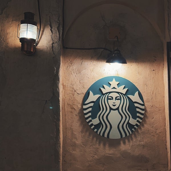 Foto tomada en Starbucks  por A✨ el 11/27/2023