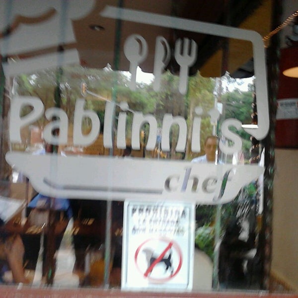 รูปภาพถ่ายที่ Pablinni&#39;s Chef โดย Johnny L. เมื่อ 7/4/2013