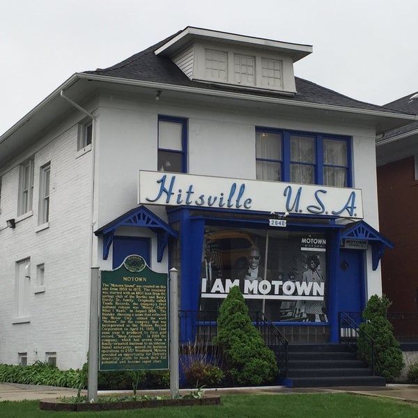 Das Foto wurde bei Motown Historical Museum / Hitsville U.S.A. von ebbhead1991 am 5/16/2015 aufgenommen