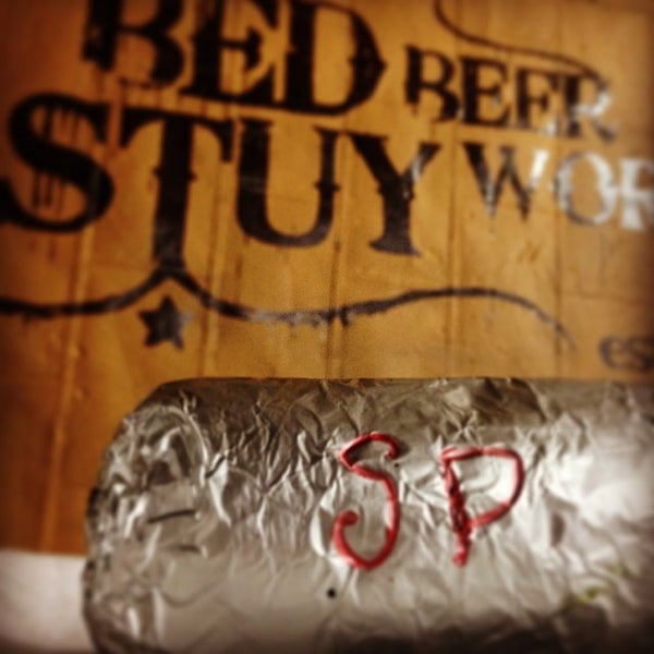 Das Foto wurde bei Bed Stuy Beer Works von Bklyn B. am 5/30/2014 aufgenommen