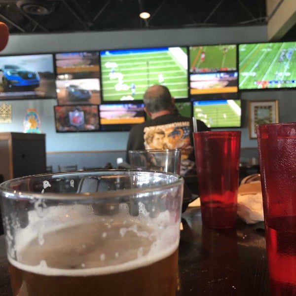 Putters Sports Grill Maineville, OH