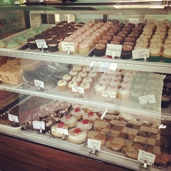 รูปภาพถ่ายที่ Capital City Bakery โดย Capital City Bakery เมื่อ 1/6/2014