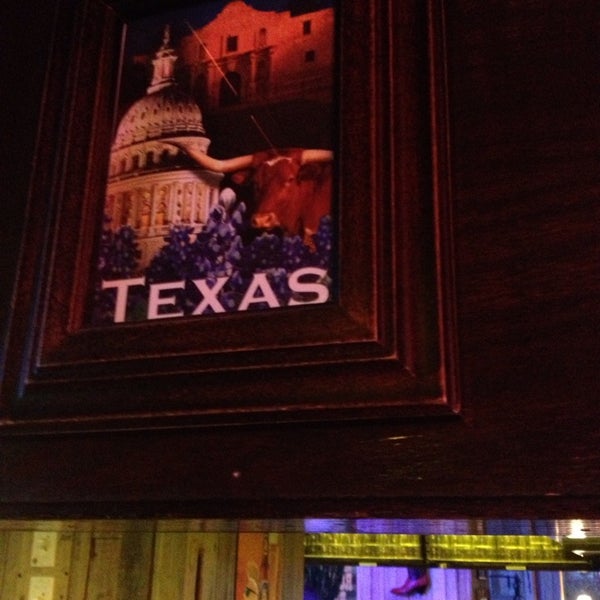 Foto tirada no(a) The Rodeo Bar and Grill por Jennifer S. em 8/24/2013