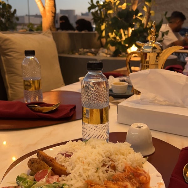 Photo taken at Mertaya Cafe &amp; Restaurant by Mohammed Aladwani on 4/19/2023